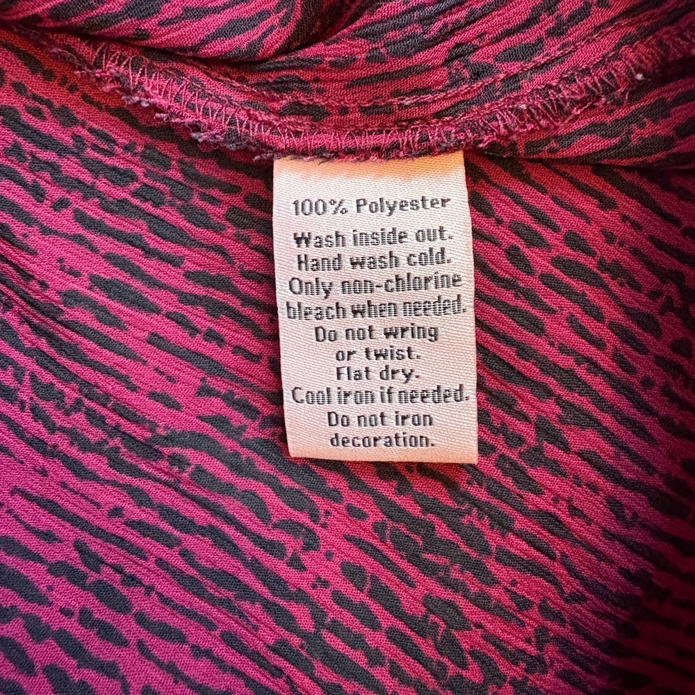 Juicy Couture Women’s Patterned Sleeveless Top Blouse Size Medium - Picture 6 of 7